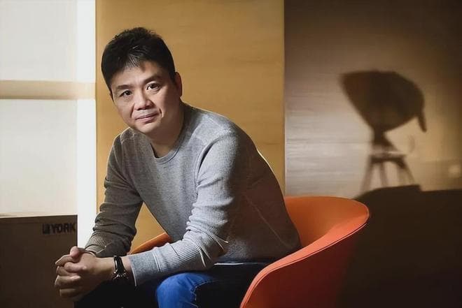 京东创始人感恩回馈，小学老师每人获10万元红包