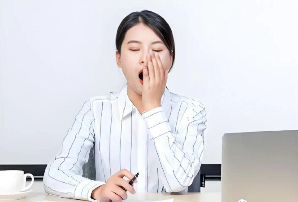 经常打哈欠是中风前兆？有这2种情况千万当心！