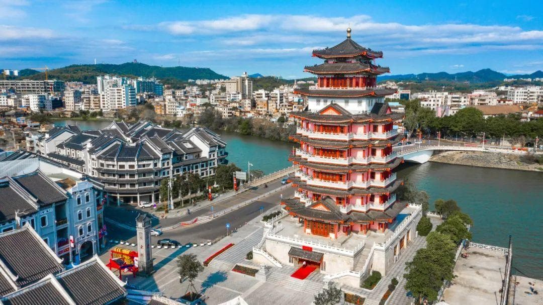 惠州水东街与祝屋巷：三步一美食，五步一打卡！