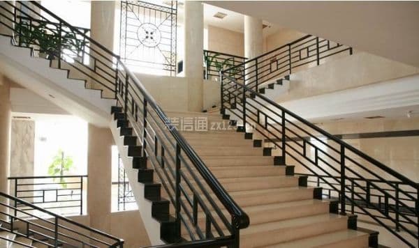 楼梯栏杆选购指南：材质、高度与安装要点全解析