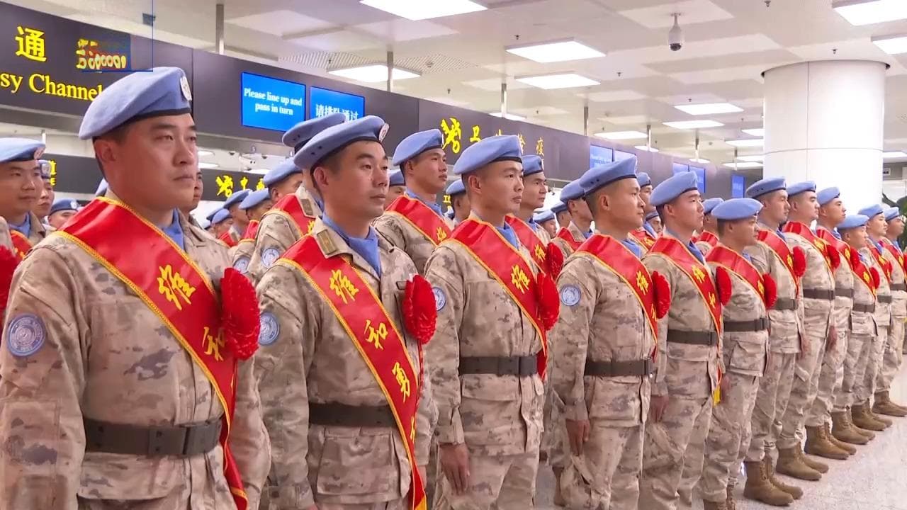 中国第十五批赴南苏丹（瓦乌）维和部队出发