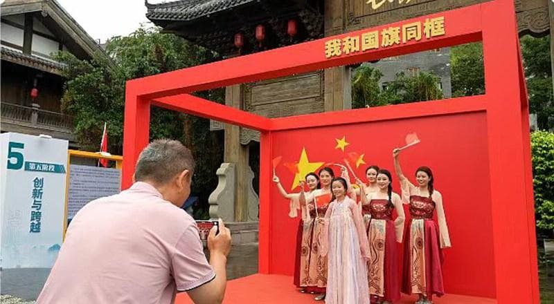 遵义土城打造红色旅游新体验，游客可参与实景战斗