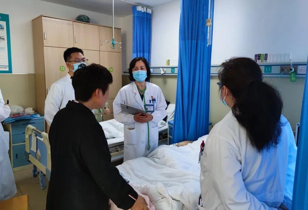 年轻小伙"溃疡很深"，连医生都吃惊"他几乎集齐了所有发病因素！"