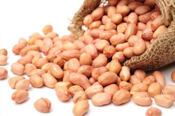 花生米的热量是多少？花生米的热量等于多少米饭？