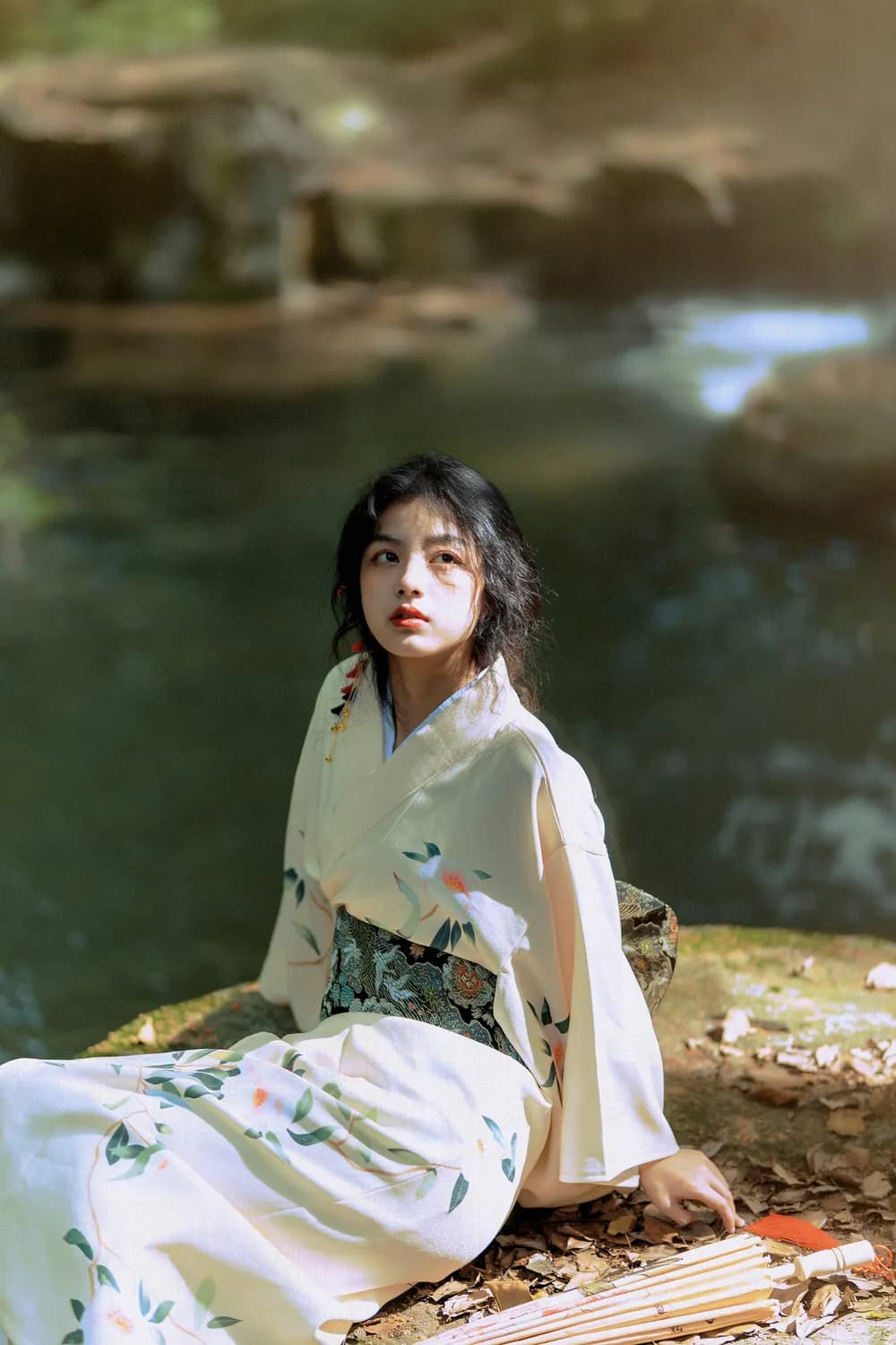 鞠婧祎新写真曝光：逆境中的女神蜕变