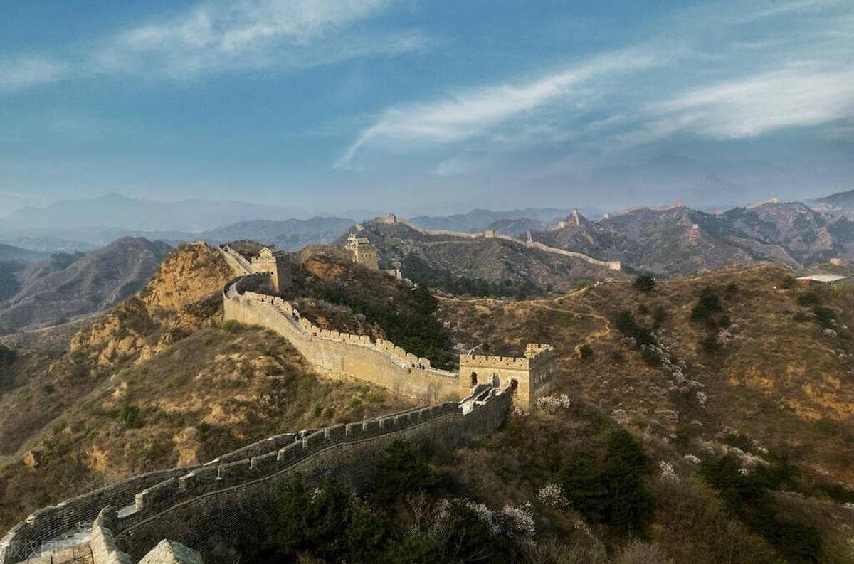 中国长城：不朽的历史丰碑