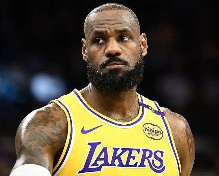 19分15板12助3断2帽！卢卡刷爆NBA纪录，老詹超越乔丹，湖人起飞