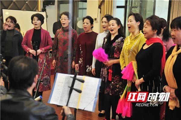 银发经济“新样本”，托起幸福“夕阳红”