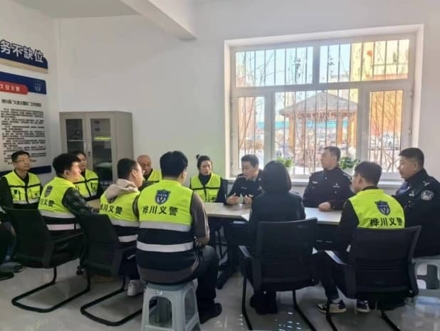 他们是义警，“义”心守护小城烟火气！