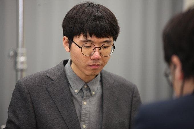柯洁退赛引发争议，卞相壹"0胜"夺冠，申真谞仅差柯洁1冠