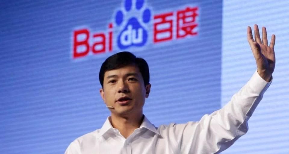 缺席的李彦宏，掉队的百度