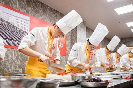 烹饪专业的课程学不学西点，中餐学西点课程吗