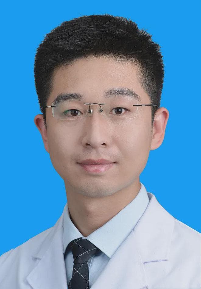 急在分秒之间，救在生死边缘——院外心脏骤停患者的抢救病例汇报