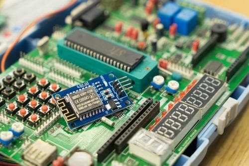 PCB 设计困局与破局之思：EMC 难题下的技术探索