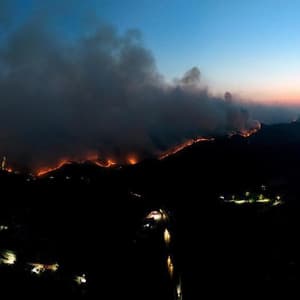 韩国山火已烧4600个足球场面积！