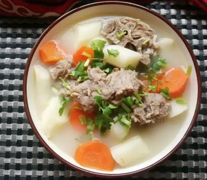 周末家庭聚餐：四款羊排炖菜大作战！