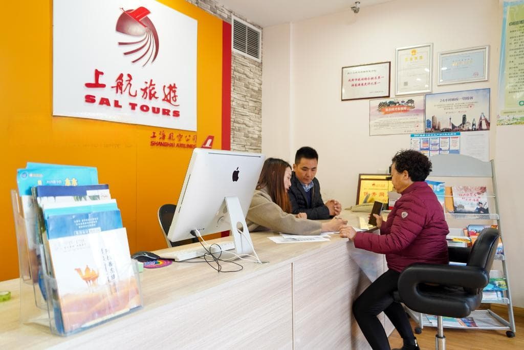 如何让高龄老人放心“跟团游”？