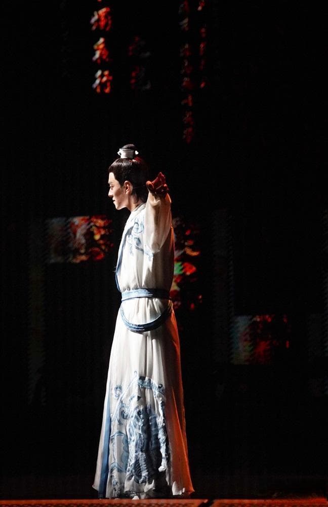 郑云龙喻越越领衔，音乐剧《将进酒》引爆春城