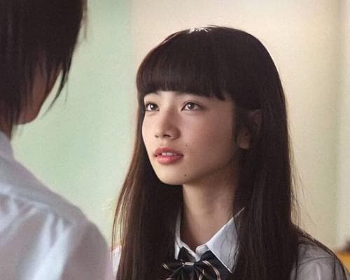 小松菜，营养丰富的蔬菜之王！（探究小松菜的营养价值及美食做法，让你爱不释口！）