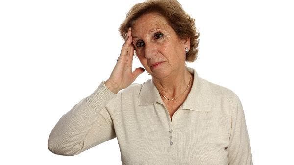 80多岁老人肋骨断了怎么能快点好起来