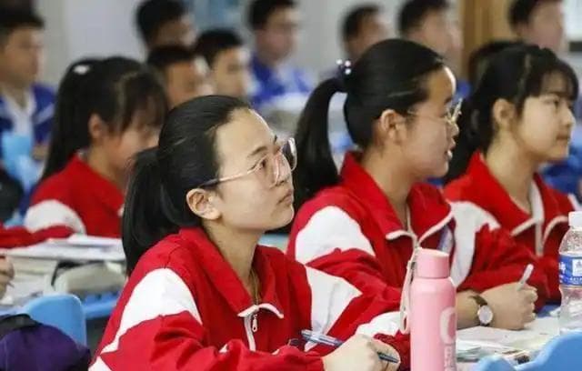 2025年中考迎来“大调整”，再次提高升学率！不再为分流发愁