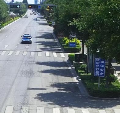 【典型案例】某些丁字路口红灯允许直行？确保安全是前提