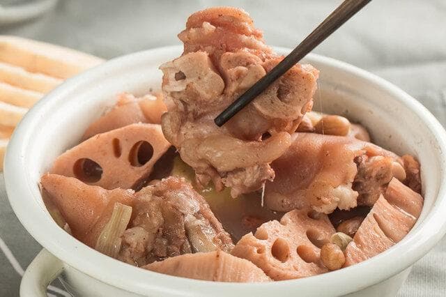 十大腊猪脚的家常做法介绍 10道美味腊猪蹄的吃法