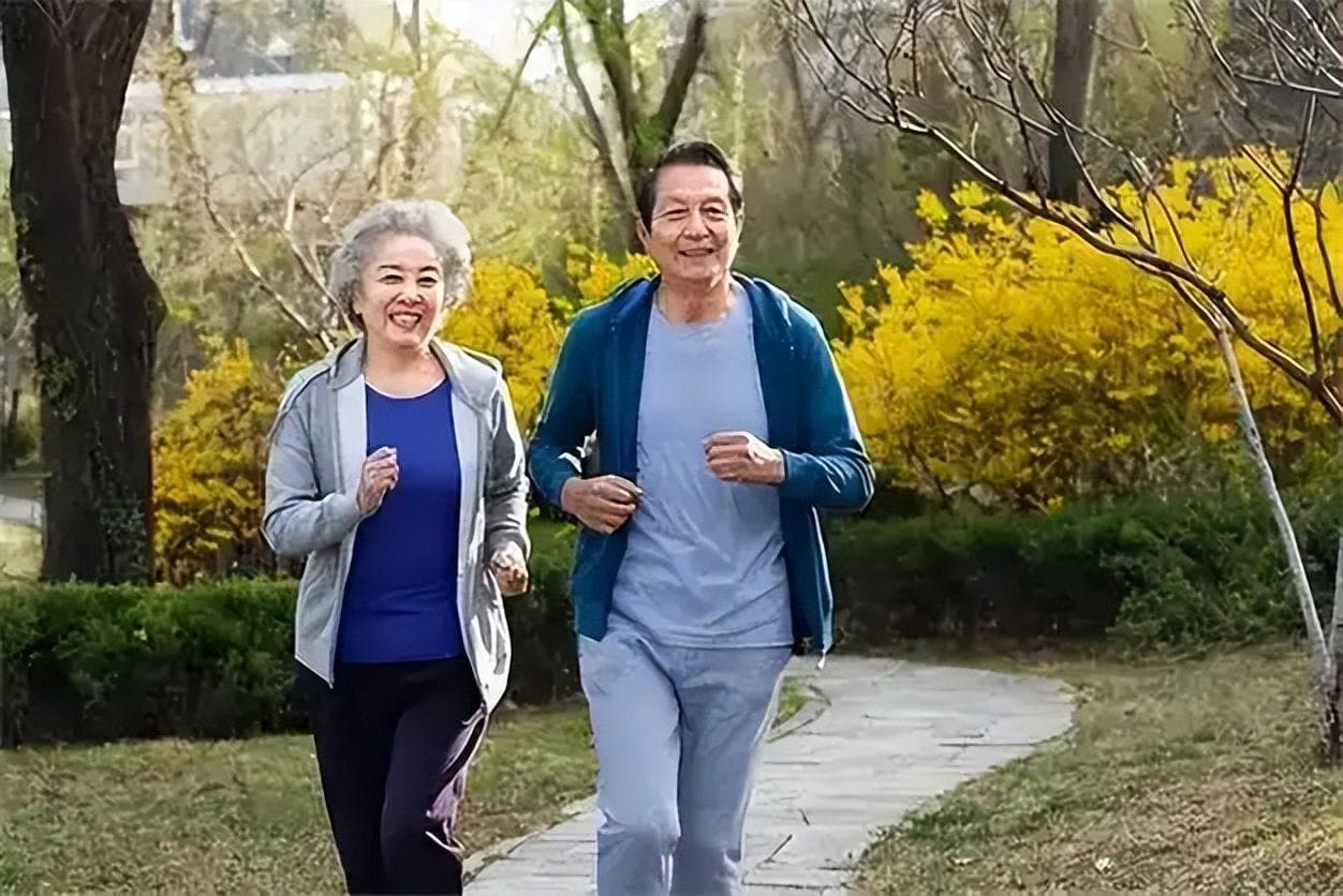 中美日平均寿命对比差距：日本84岁，美国79岁，中国究竟是多少
