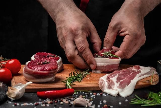买牛肉，大厨只挑这4个部位，都是牛身上的精华，买回家不吃亏