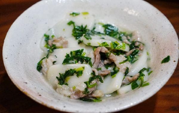 肉丝拌荠菜：一道美味又健康的家常凉菜