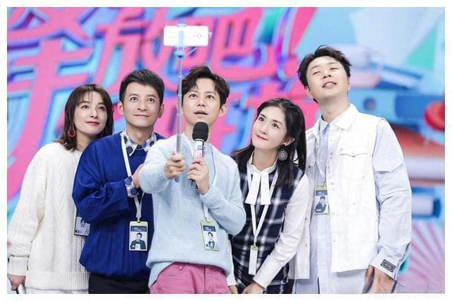 快乐家族解散2年：吴昕不装了，谢娜不癫了，何炅老了，都结束了