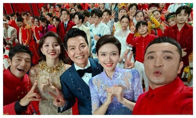 央视主持人马凡舒完成调岗，综艺领域迎来新生力量