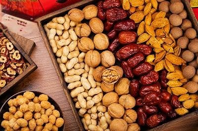 糖尿病患者的零食指南：五种降血糖坚果排行榜