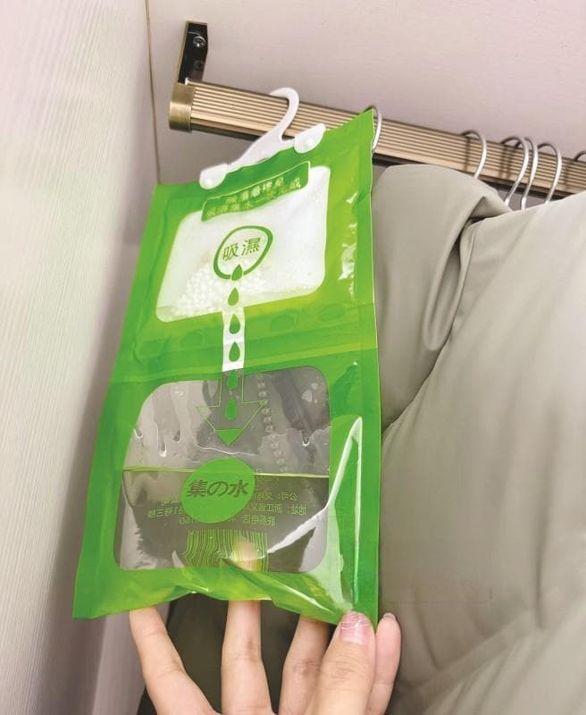 应对"回南天"市民各出奇招