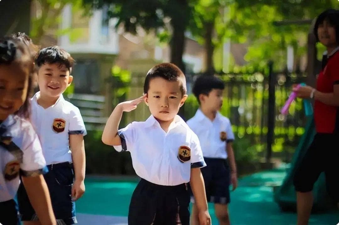 哈佛研究：孩子一生中大脑发育“变聪明”仅3次机会，家长要知道