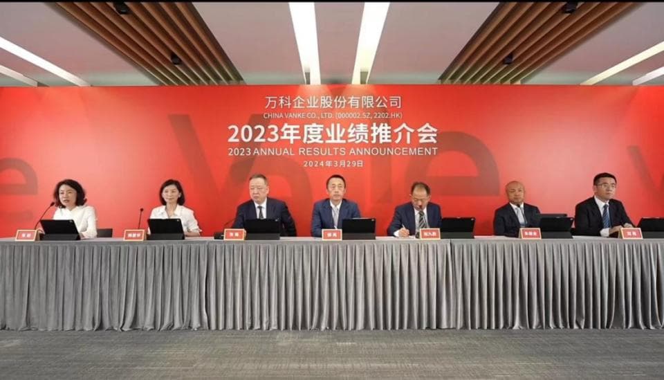 万科总裁祝九胜回应融资挑战：“两岸援声啼不住，轻舟将过三重山”
