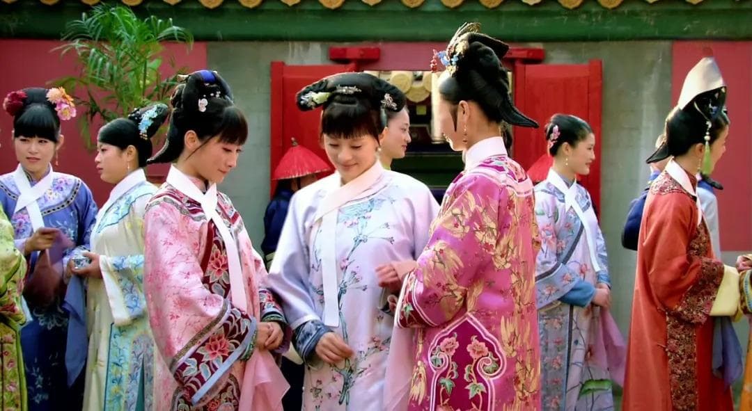 13年后的“熹妃回宫”：甄嬛传剧组澳门重聚引泪奔