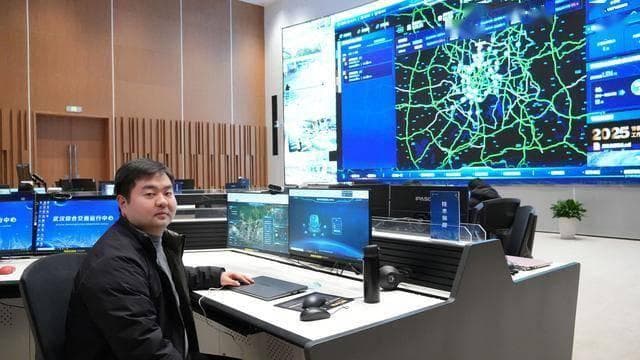 武汉出租车“天眼”上线，1.6万台车可实时调度疏散旅客