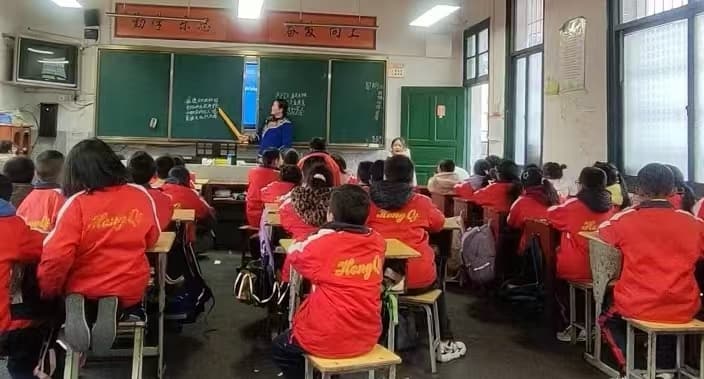 山歌教学进校园 民族文化代代传