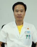 中医如何根据体质调养改善手指甲发白？