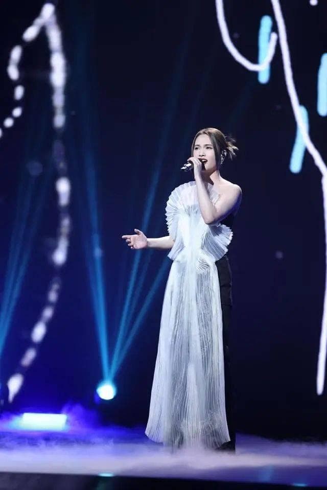 杨丞琳重返"歌手"舞台，翻车两场后，她竟然还有"杀手锏"？
