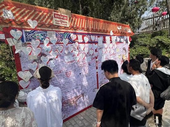 “王婆”变“李婆”，万岁山武侠城还“火”吗