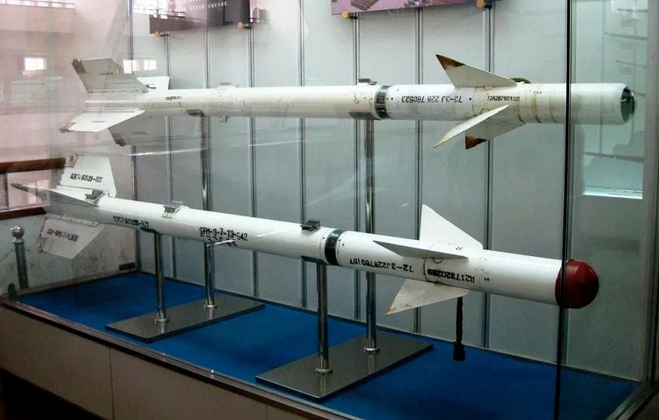 从模仿到逆袭：中国战斗机空空导弹怎样成功超过美国