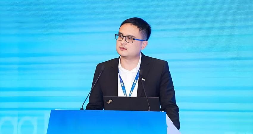 小鹏联合创始人拉上前副总裁创业！或入局机器人赛道