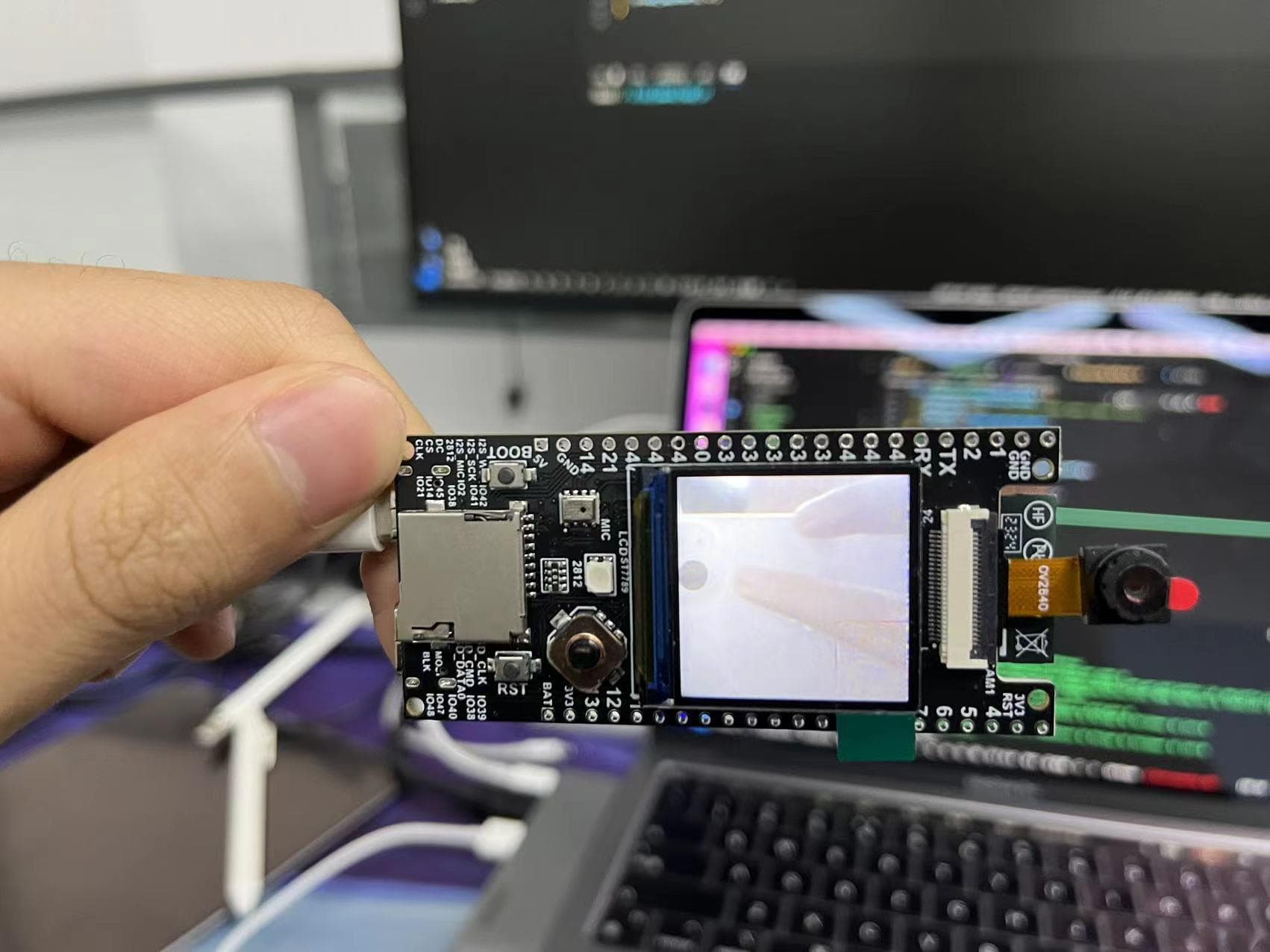 ESP32-S3开发板：LCD显示摄像头画面