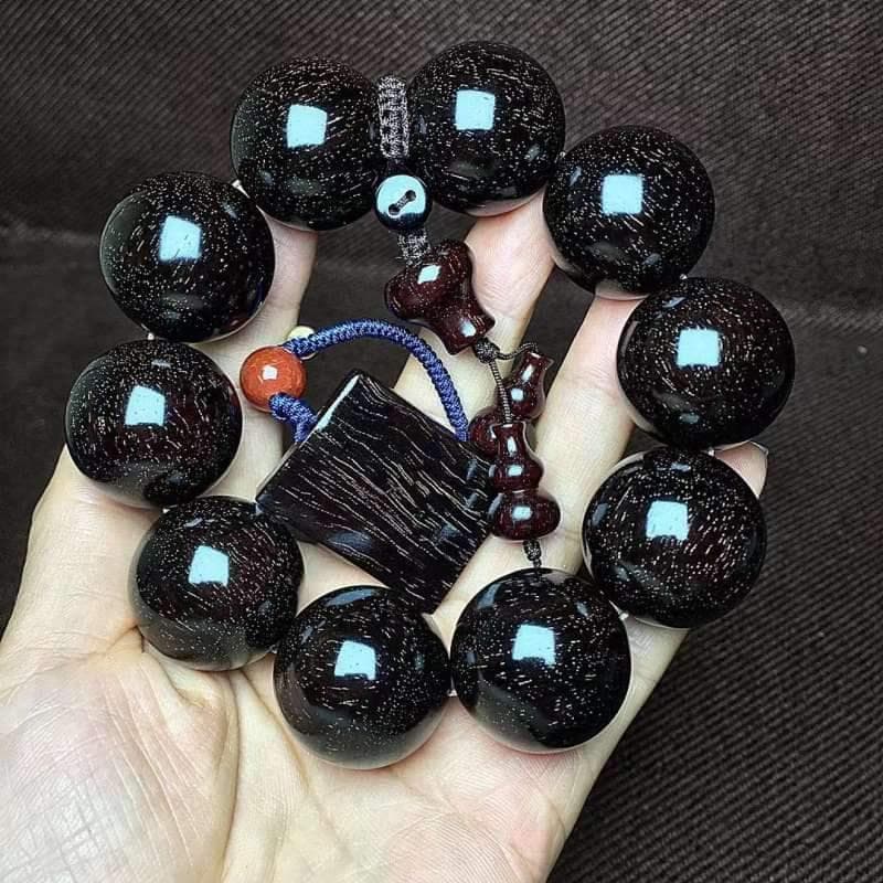小叶紫檀手串到底要不要多盘？怎样才能达到最好的包浆效果？