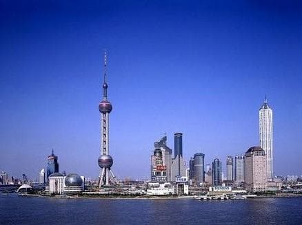 中国楼市的发展趋势如何判断？这种判断的依据有哪些？