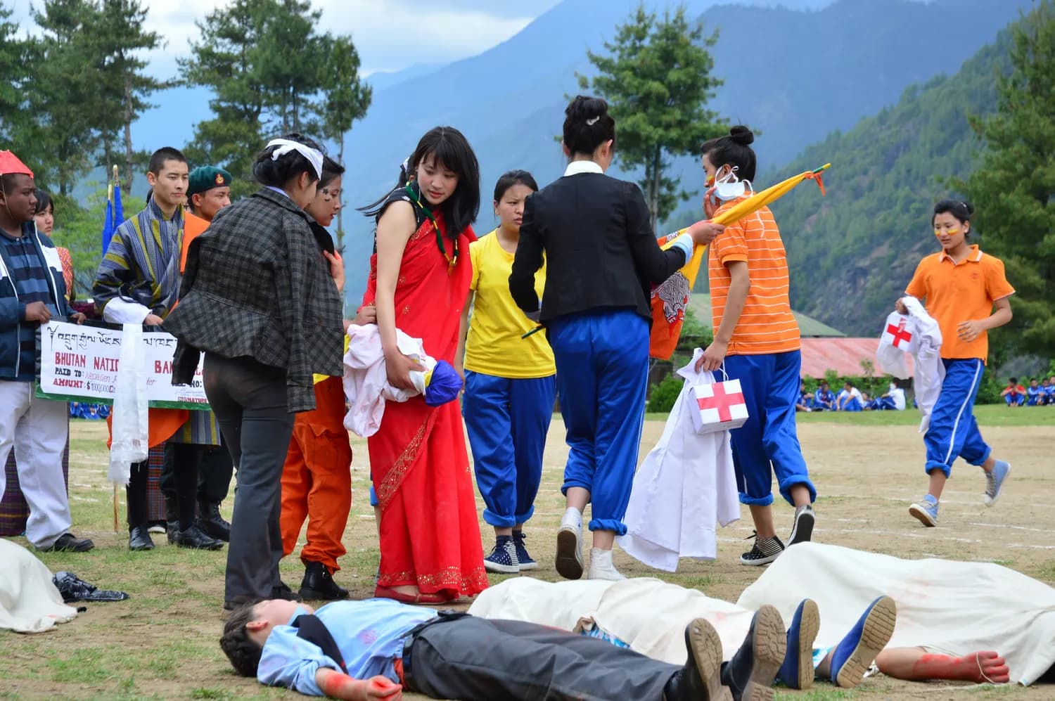 益阳多名学生玩“死亡游戏”致病，教育局紧急排查
