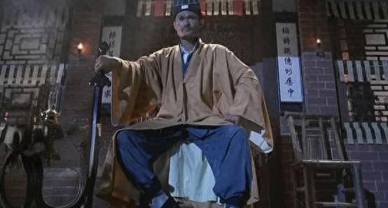 九叔的驱邪绝技：从茅山道术到银幕传奇