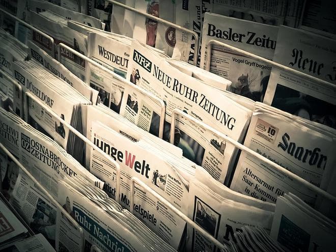 技术革新与内容创新双轮驱动，传统媒体加速数字化转型